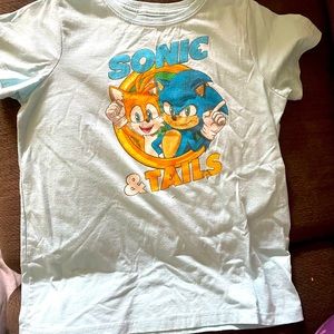 Sonic the hedgehog T-shirt, kid size 10/12 color blue